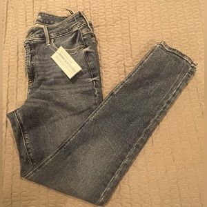 Old Navy..Rockstar Super skinny High Rise